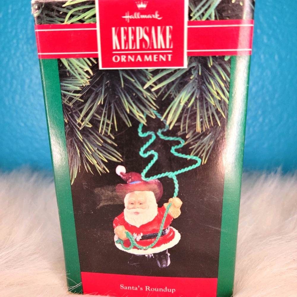 Hallmark Santa's Roundup Keepsake Ornament